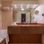 Отель Cerise Bordeaux Aeroport 3*