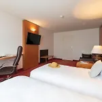 Cerise Bordeaux Aeroport 3*
