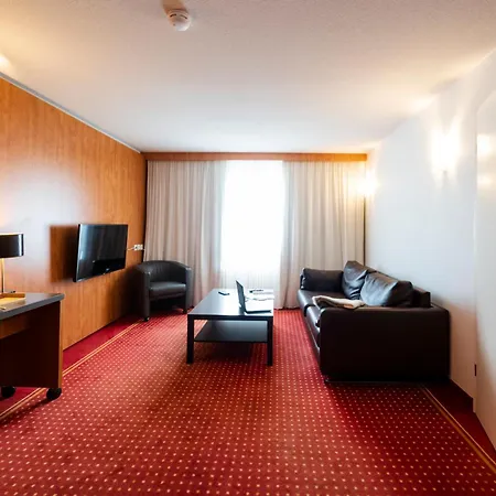 Cerise Bordeaux Aeroport Hotel