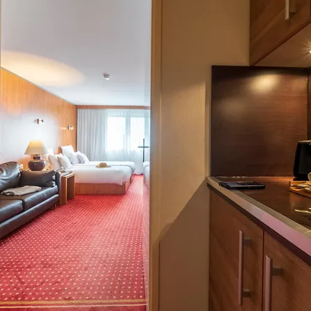 Cerise Bordeaux Aeroport Apart-hotel *
