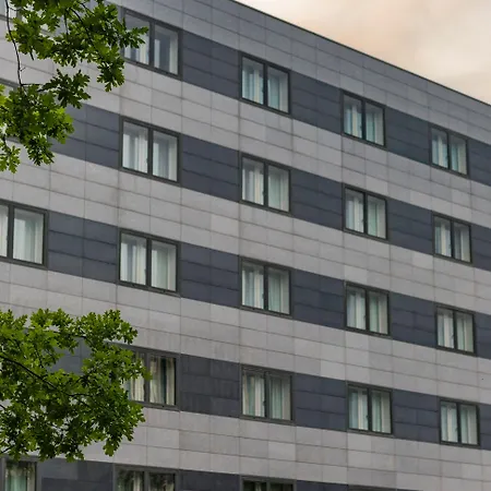 Cerise Bordeaux Aeroport Hotel