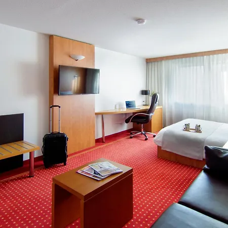 Cerise Bordeaux Aéroport Hotel 3*